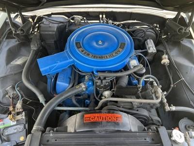 1968 Ford Thunderbird - 24