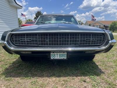 1968 Ford Thunderbird - 9