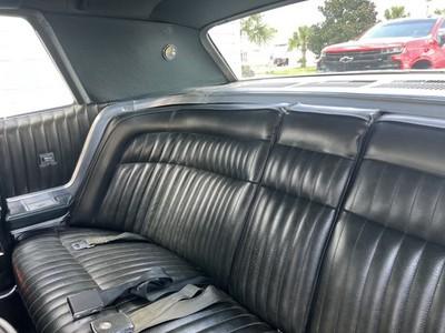 1968 Ford Thunderbird - 11