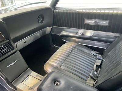 1968 Ford Thunderbird - 16