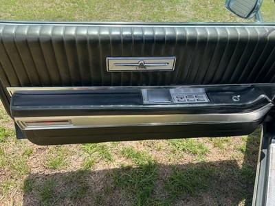 1968 Ford Thunderbird - 22