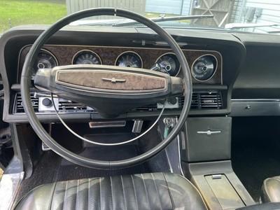 1968 Ford Thunderbird - 17