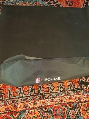 ALO BLACK YOGA MAT WITH LIFORME CARRY CASE - 3