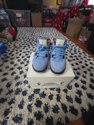 Jordan 4 Retro University Blue (UNC)