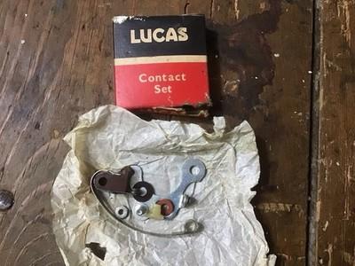 Lucas contact breaker set 423153 B1350 CS5 nos - 2