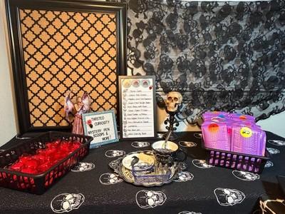 MYSTERY SCOOPS - Fancy Beaded/Character Pens
