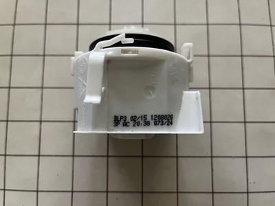 OEM Bosch Dishwasher Drain Pump 00631200 - 5