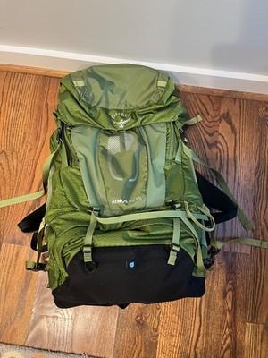 Osprey atmos ag green 65L  S/M Used once - 6