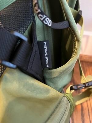 Osprey atmos ag green 65L  S/M Used once - 4