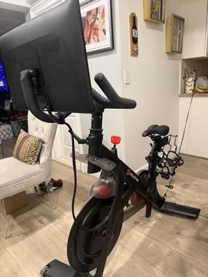 ​Peloton Bike (Original Model) - Excellent Condition - 5