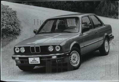 1988 Press Photo BMW 325 Two-Door Sedan - mja64646