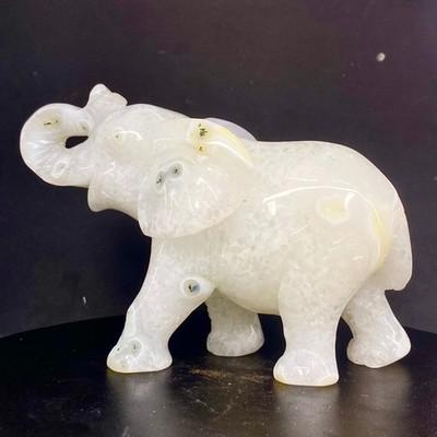 2.2LB Natural agate carved crystal elephant realistic crystal therapy