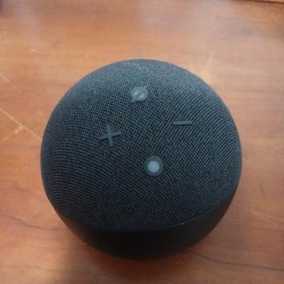Amazon Echo Dot 5th Gen Smart Speaker Black C2N6L4 no charger