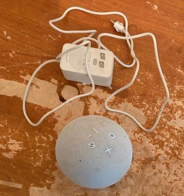 Amazon Echo Dot with Clock 5th Gen Smart Speaker Alexa Glacier White + Adapter