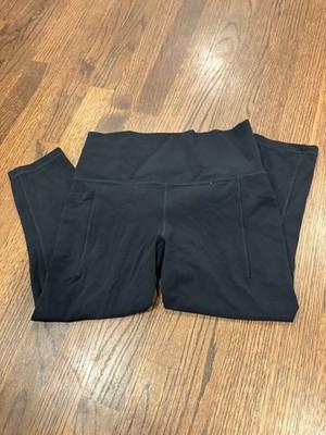 Athleta Salutation Stash Capri Leggings Black Size S/P