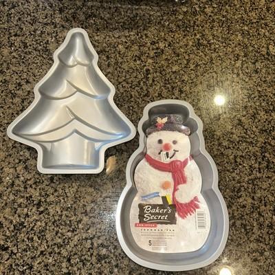 Bakers Secret Vintage Snowman & Christmas Tree Nonstick Cake Pans S/2