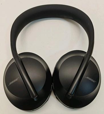 Bose 700 Model 423352 Noise Cancelling Over-Ear Headphones Excellent Condition