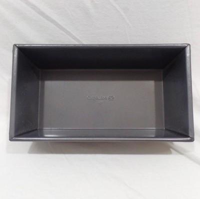 Calphalon Non-Stick Loaf Pan 10” Bread Bakeware Dark Gray Heavy Rolled Edge $24