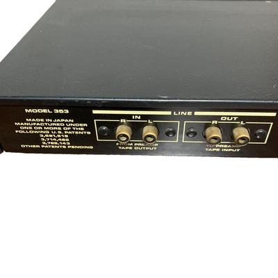 dbx Model 353 Dynamic Range Expander Junk As-Is Power On w/ Rack Ears