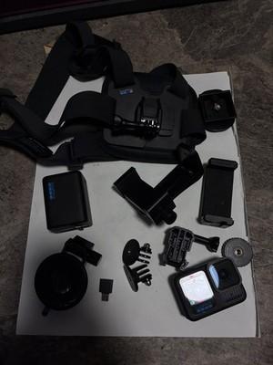 GoPro HERO 11 Black 5.3K UHD Ultra HD Action Camera Bundle CHDCB-111