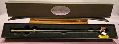 Harry Potter The Noble Collection Bellatrix Lestrange 14.5" Wand With Name Clip