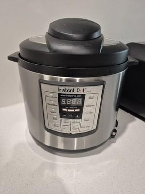 Instapot IP-LUX60 V3 6-Quart Stainless Steel pressure Cooker Brand New No Box
