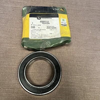 John Deere YZ91404 Single Row Cylindrical Ball Bearing