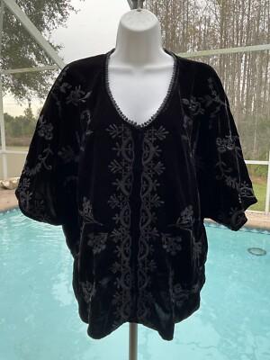 Kyla Seo Caite Karyn Julia Blouse Top Small Embroidered Velvet Crop Black NWT