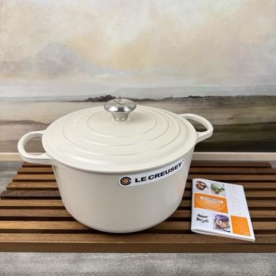 Le Creuset Signature Enameled Cast Iron Deep Round Oven 6 1/2-Qt. Brioche *Read