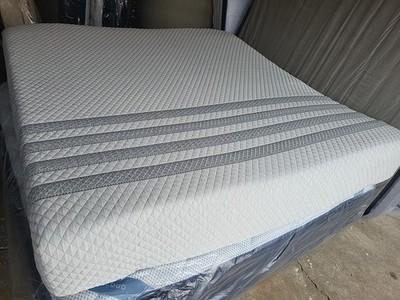 Leesa Sapira King Size Mattress 70% Off Discount Pick Up Addison IL Nowππ