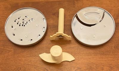 Lot Cuisinart DLC-7 Food Processor Discs & Stem DLC-037 DLC-044 Dough Blade EUC