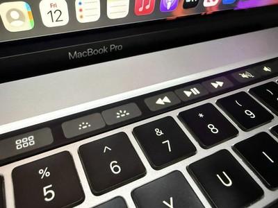 MacBook Pro 16" 2019 i7 16GB RAM 512GB SSD Radeon GPU TAHOE 2025 + WARRANTY