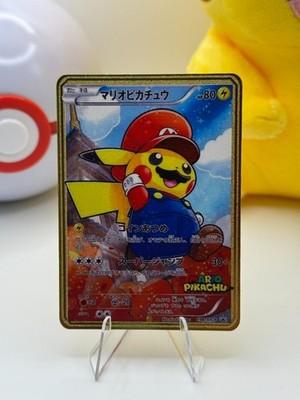 Mario Pikachu - Pokemon Custom-Art Premium Gold Metal Promo Card