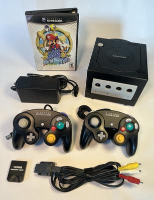 Nintendo GameCube DOL-001 Console + 2 OEM Controllers + Super Mario Sunshine CIB