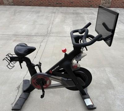 Peloton PLTN-RB1VO 2nd Generation Touchscreen Bike Display and Adapter with Mat!