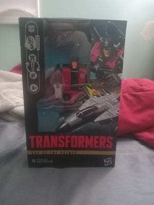 Transformers Age of the Primes Deluxe Class Aerialbot Skydive