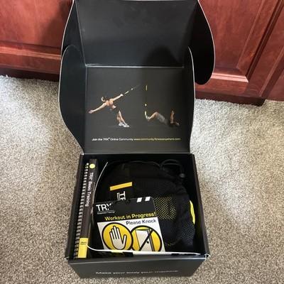 TRX Suspension Trainer Kit w/ Door Anchor + 3 DVDs Open Box NEW As Is