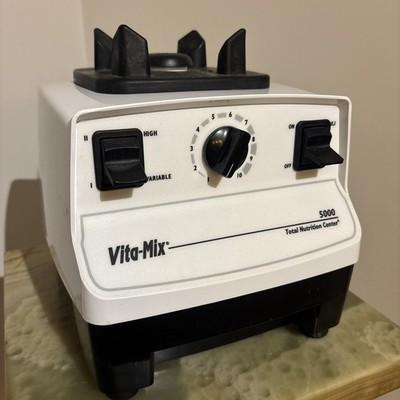Vitamix 5000 Blender 10 Speed VM0103 - Motor Base Only - Tested & Working