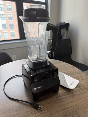 Vitamix 5200 Blender VM0103 Black 64 oz Variable Speed Made in USA