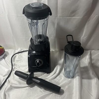 Vitamix Blender S30 VM0178 W/1 40 oz, 20 oz Cup W/Lid, Tamper, Base