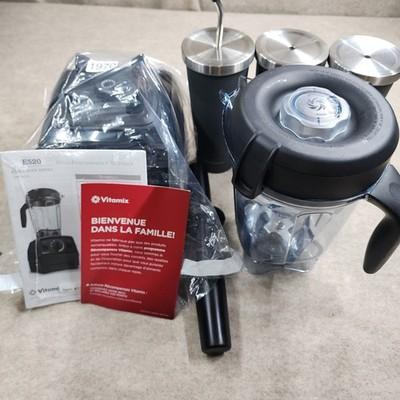 Vitamix Explorian VM0197A Blender 64 Oz Container E520 Tumblers Tamper Set