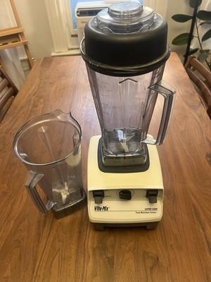 Vitamix Super 5000 Blender White VM0103 Variable Speed Professional Mixer
