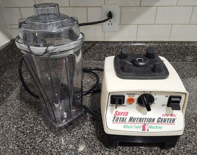 Vitamix Super Total Nutrition Center Whole Food Machine VM0103 White Blender