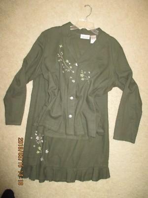 WOMEN'S PLUS SIZE CLOTHING Lot Of 2 Sz L Green Skirt & XL Top Embroidery New