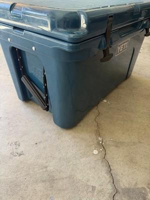 YETI Tundra 45 Blue Cooler w/ Basket