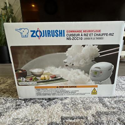 Zojirushi NS-ZCC10 Neuro Fuzzy Rice Cooker & Warmer 5.5 Cup 680W White NIB NEW